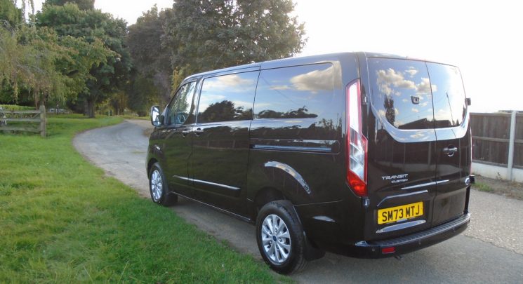 2023 73 ford transit custom limited 280 swb 2.0 tdci 130ps only 20,000 miles fsh