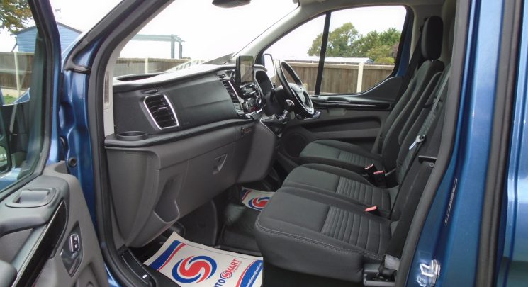 2019 69 ford transit custom limited met chrome blue l1h1 swb only 31,000 miles fsh