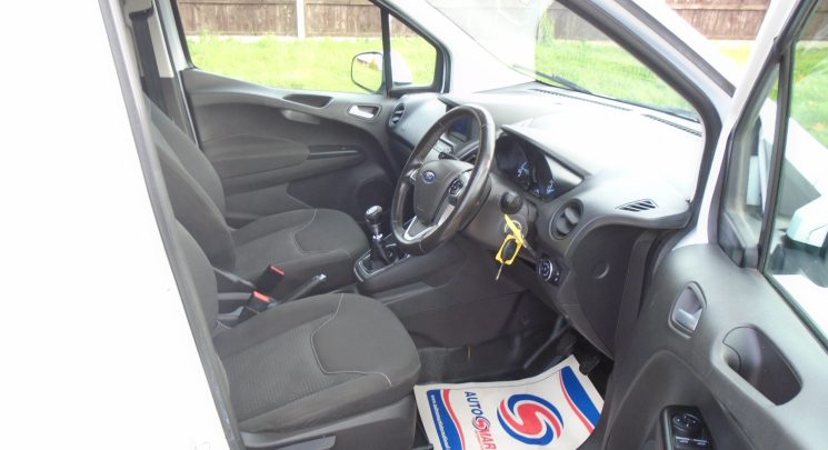 2020 70 ford transit courier limited white 1 owner 57k air con alloys cruise