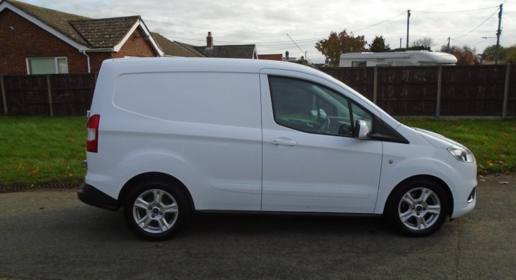 2020 70 ford transit courier limited 73k 1 owner air con cruise alloys