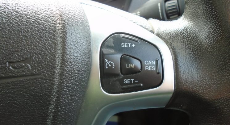 2020 70 ford transit courier limited 73k 1 owner air con cruise alloys