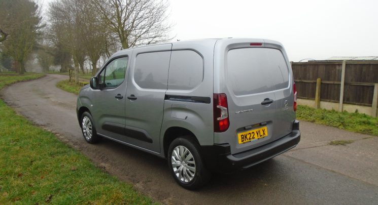 2022 22  Peugeot Partner 1.5 BlueHDi 1000 Professional Premium 5dr Diesel Manual SWB Euro 6 (100 bhp)