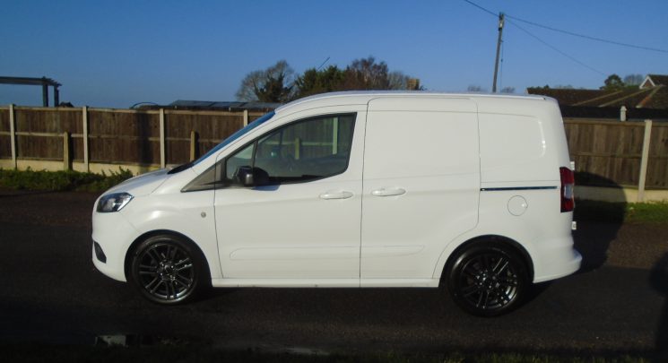 2018 68 Ford Transit Courier 1.0 EcoBoost Sport L1 Euro 6 5dr air con electrics
