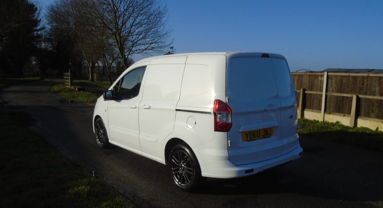 2018 68 Ford Transit Courier 1.0 EcoBoost Sport L1 Euro 6 5dr air con electrics