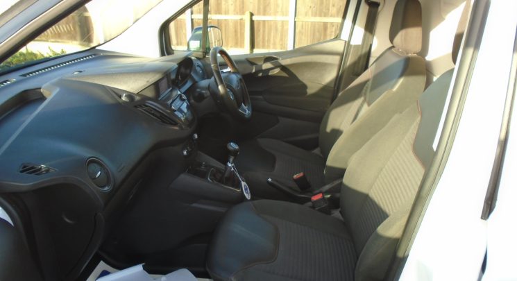 2018 68 Ford Transit Courier 1.0 EcoBoost Sport L1 Euro 6 5dr air con electrics