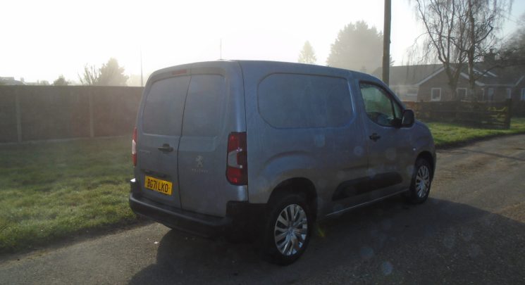 2021 71 Peugeot Partner 1.5 BlueHDi 1000 Professional Premium Standard Panel Van 5dr Diesel Manual SWB Euro 6 (100 bhp)