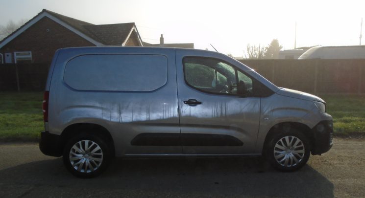 2021 71 Peugeot Partner 1.5 BlueHDi 1000 Professional Premium Standard Panel Van 5dr Diesel Manual SWB Euro 6 (100 bhp)