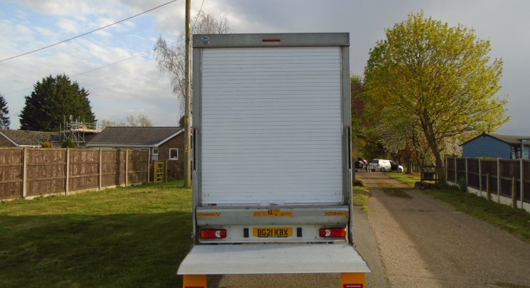 2021 21 Peugeot Boxer 2.2 BlueHDi 335 Built for Business Luton 3dr Diesel Manual L4 Euro 6 (s/s) (140 ps)