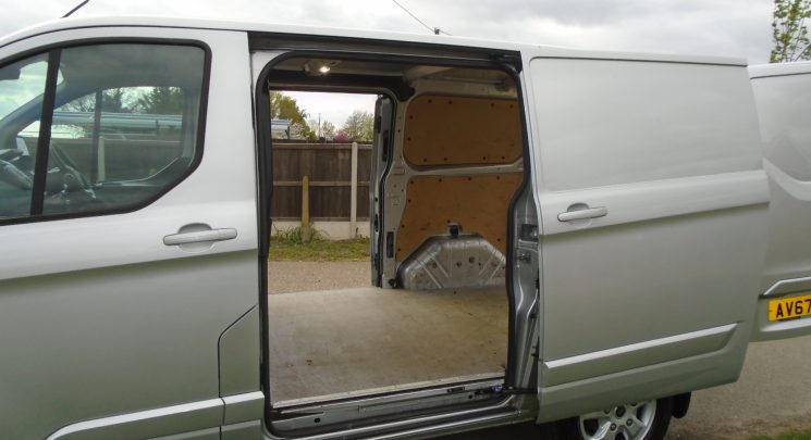 2017 67 Ford Transit Custom 2.0 TDCi 340 Limited Panel Van 5dr Diesel Manual L1 H1 (166 g/km, 168 bhp)