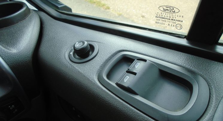 2017 67 Ford Transit Custom 2.0 TDCi 340 Limited Panel Van 5dr Diesel Manual L1 H1 (166 g/km, 168 bhp)