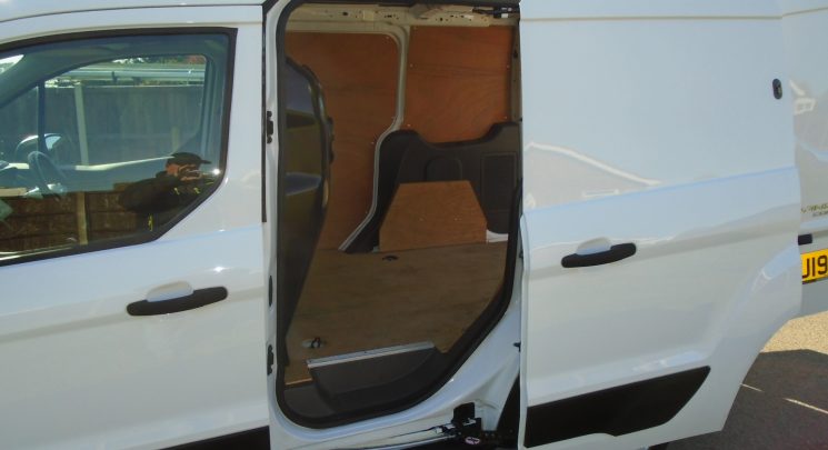 2019 19  Ford Transit Connect 1.5 220 EcoBlue Panel Van 5dr Diesel Manual L1 Euro 6 (s/s) air con 3 seat