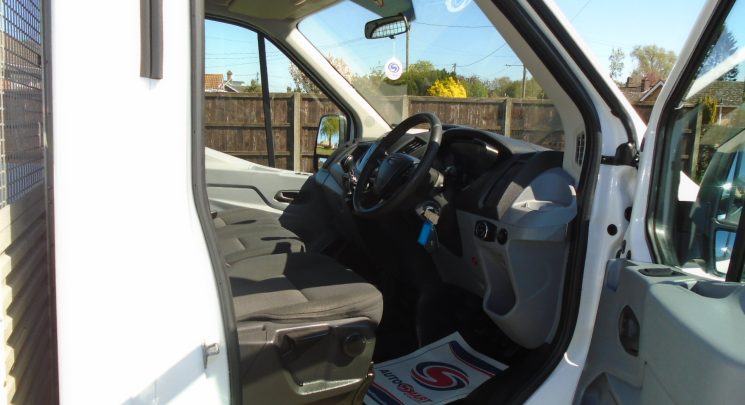 2018 18 ford transit 2.0 tdci euro 6 dropside with rear tail lift twin rear wheels air con