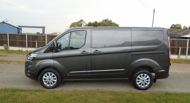 2024 24 ford transit custom ltd swb 2.0 tdci 130ps euro 6 met grey only 20,000 miles