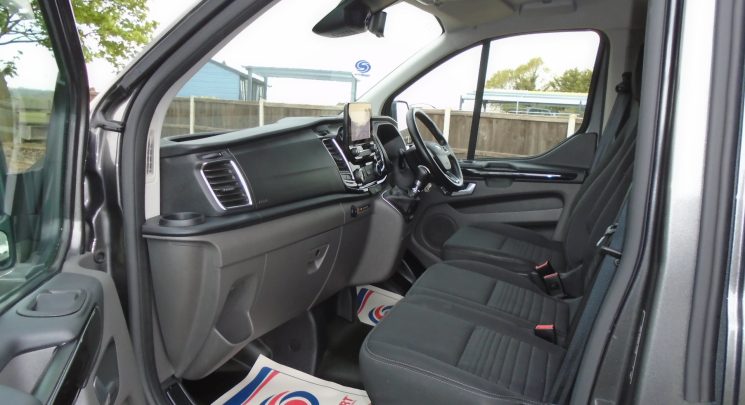 2024 24 ford transit custom ltd swb 2.0 tdci 130ps euro 6 met grey only 20,000 miles