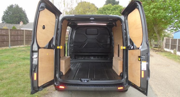 2024 24 ford transit custom ltd swb 2.0 tdci 130ps euro 6 met grey only 20,000 miles