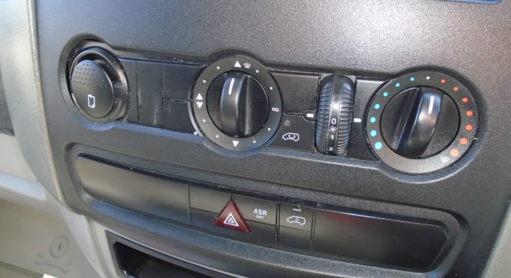 2015 15 Mercedes-Benz Sprinter 2.1 316 CDI TIPPER  2dr Diesel Manual RWD L2 (163 bhp)
