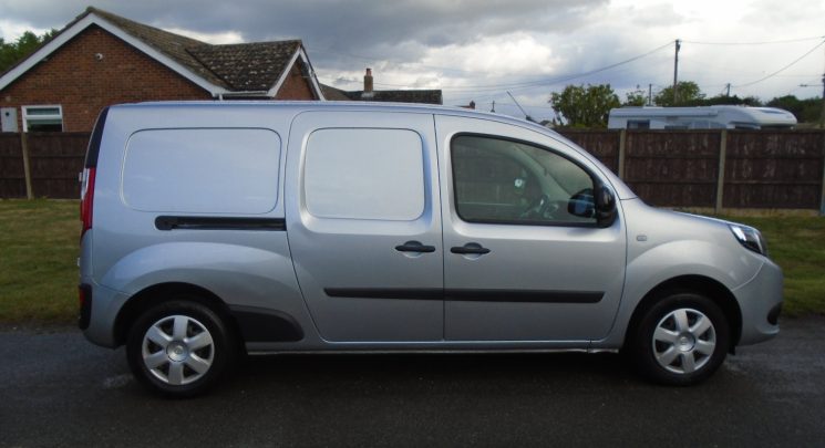 2021 71 Nissan NV250 1.5 dCi Tekna Panel Van 6dr Diesel Manual L2 Euro 6 (s/s) (95 ps) a/c nav cruise 1 owner fsh 61k