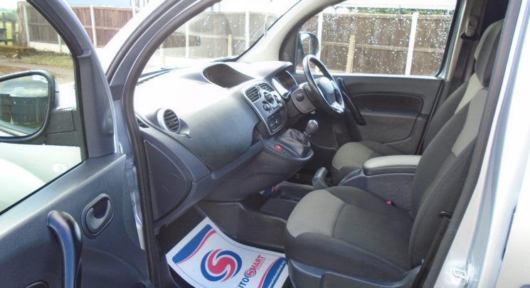 2021 71 Nissan NV250 1.5 dCi Tekna Panel Van 6dr Diesel Manual L2 Euro 6 (s/s) (95 ps) a/c nav cruise 1 owner fsh 61k