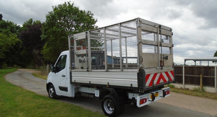 2017 67 Renault Master 2.3 dCi 35 Business caged Tipper 2dr Diesel Manual RWD MWB Euro 6 (TRW) (130 ps)