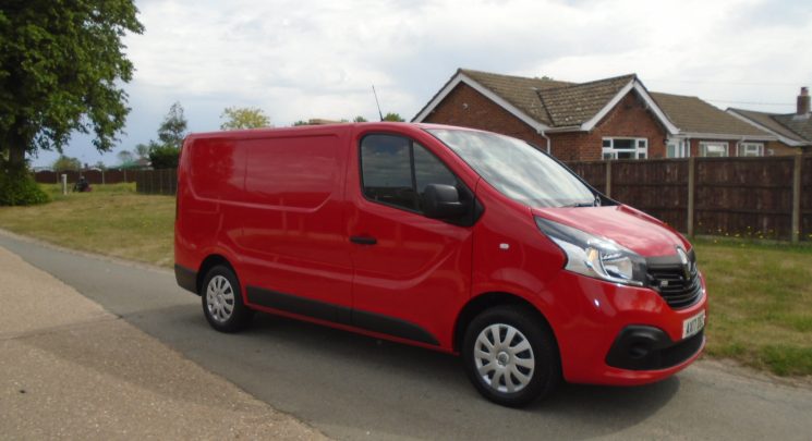 2017 17 Renault Trafic 1.6 dCi 27 Business+ Panel Van 5dr Diesel Manual SWB Standard Roof Euro 6 (120 ps)