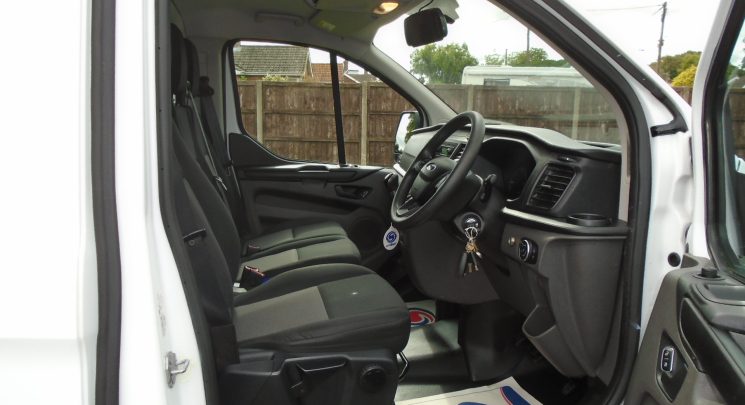 2018 68 Ford Transit Custom 2.0 320 EcoBlue Panel Van 5dr Diesel Manual L2 H2 Euro 6 (130 ps) 85k fsh