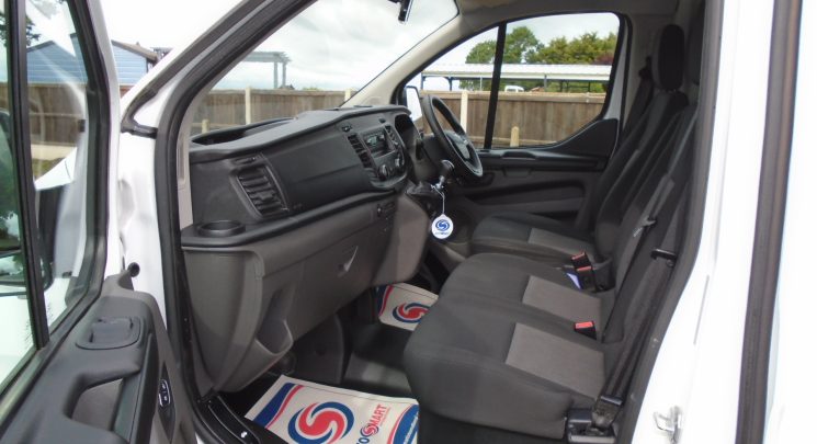 2018 68 Ford Transit Custom 2.0 320 EcoBlue Panel Van 5dr Diesel Manual L2 H2 Euro 6 (130 ps) 85k fsh