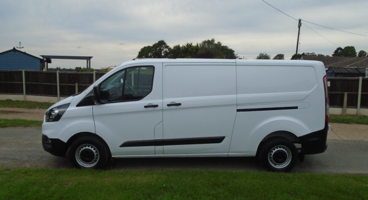2022 72 Ford Transit Custom 2.0 300 EcoBlue Leader Panel Van 5dr Diesel Manual L2 H1 Euro 6 (s/s) (130 ps)