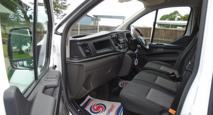 2022 72 Ford Transit Custom 2.0 300 EcoBlue Leader Panel Van 5dr Diesel Manual L2 H1 Euro 6 (s/s) (130 ps)