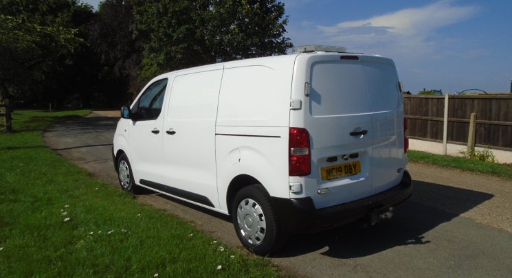 2019 19 Citroen Dispatch 2.0 BlueHDi 1400 Enterprise M Panel Van 6dr Diesel Manual FWD 2 Euro 6 (s/s) (120 ps)