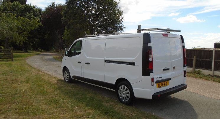 2018 18 Vauxhall Vivaro 1.6 CDTi 2900 Sportive Panel Van 5dr Diesel Manual L2 H1 Euro 6 (120 ps) LWB FSH