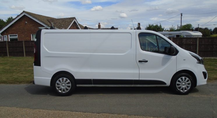 2018 18 Vauxhall Vivaro 1.6 CDTi 2900 Sportive Panel Van 5dr Diesel Manual L2 H1 Euro 6 (120 ps) LWB FSH