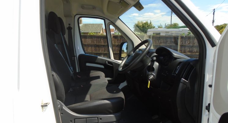 2020 20 Peugeot Boxer 2.2 BlueHDi 335 Professional Panel Van 5dr Diesel Manual L2 H2 Euro 6 (s/s) (140 ps) 75K