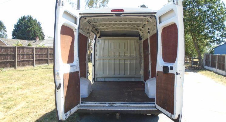 2020 20 Peugeot Boxer 2.2 BlueHDi 335 Professional Panel Van 5dr Diesel Manual L2 H2 Euro 6 (s/s) (140 ps) 75K