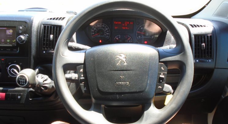 2020 20 Peugeot Boxer 2.2 BlueHDi 335 Professional Panel Van 5dr Diesel Manual L2 H2 Euro 6 (s/s) (140 ps) 75K