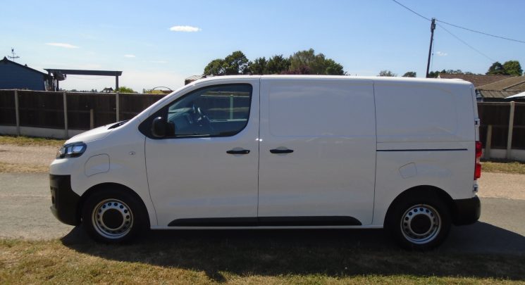 2022 22 Citroen e-Dispatch e 1000 75kWh Enterprise Pro M Panel Van 6dr Electric Auto MWB (7.4kW Charger) (136 ps)