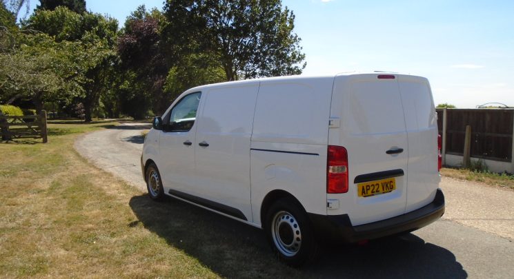 2022 22 Citroen e-Dispatch e 1000 75kWh Enterprise Pro M Panel Van 6dr Electric Auto MWB (7.4kW Charger) (136 ps)