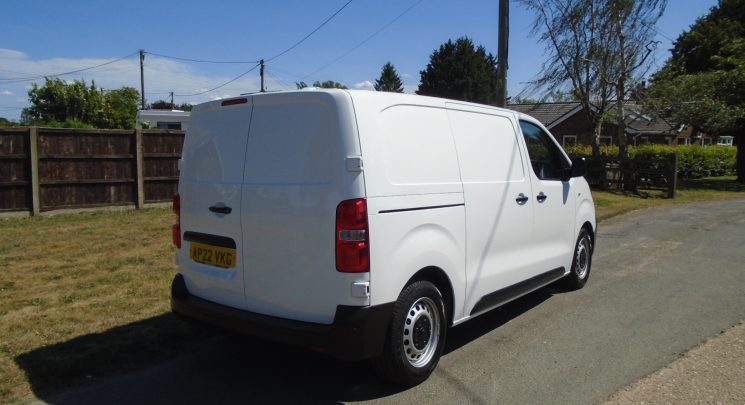 2022 22 Citroen e-Dispatch e 1000 75kWh Enterprise Pro M Panel Van 6dr Electric Auto MWB (7.4kW Charger) (136 ps)