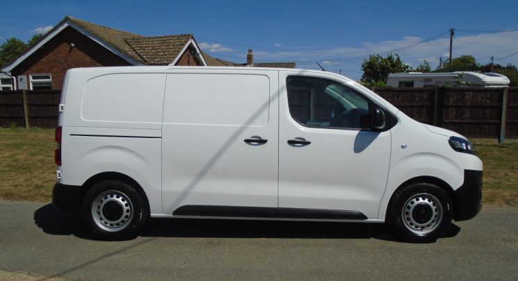 2022 22 Citroen e-Dispatch e 1000 75kWh Enterprise Pro M Panel Van 6dr Electric Auto MWB (7.4kW Charger) (136 ps)