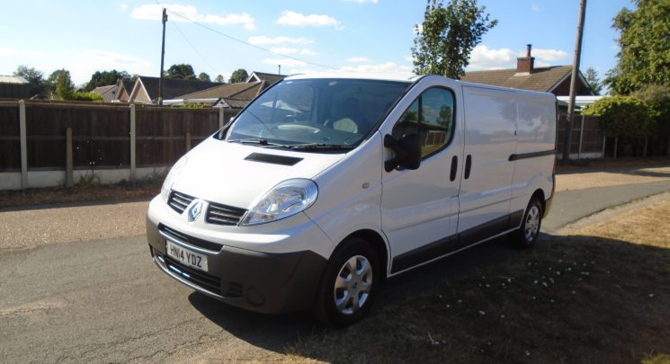 2014 14 Renault Trafic 2.0 dCi LL29 Panel Van 3dr Diesel Manual L2 H1 115 bhp NEW GEARBOX AND CLUTCH