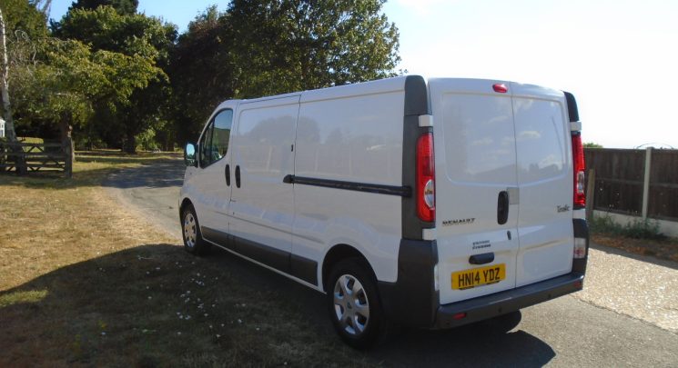 2014 14 Renault Trafic 2.0 dCi LL29 Panel Van 3dr Diesel Manual L2 H1 115 bhp NEW GEARBOX AND CLUTCH