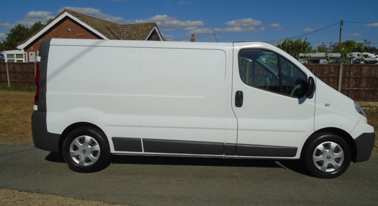 2014 14 Renault Trafic 2.0 dCi LL29 Panel Van 3dr Diesel Manual L2 H1 115 bhp NEW GEARBOX AND CLUTCH
