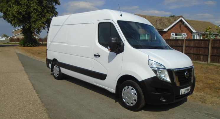 2020 20 Nissan NV400 2.3 dCi 35 Tekna Panel Van 5dr Diesel Manual FWD L2 H2 Euro 6 (135 ps) air con 62k