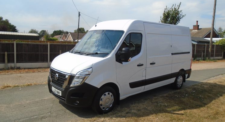 2020 20 Nissan NV400 2.3 dCi 35 Tekna Panel Van 5dr Diesel Manual FWD L2 H2 Euro 6 (135 ps) air con 62k