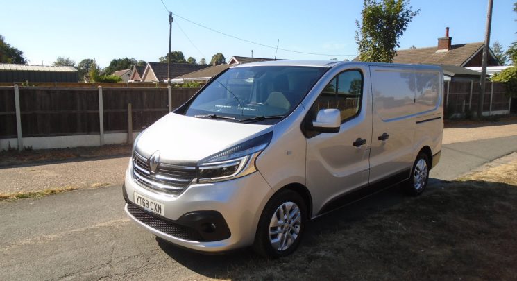 2019 69 Renault Trafic 2.0 dCi ENERGY 28 Sport Panel Van 5dr Diesel Manual SWB Standard Roof Euro 6 (s/s) (120 ps) 69K