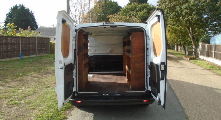 2017 67 Renault Trafic 1.6 dCi ENERGY 27 Business+ Panel Van 5dr Diesel Manual SWB Standard Roof Euro 6 (s/s) (125 ps)