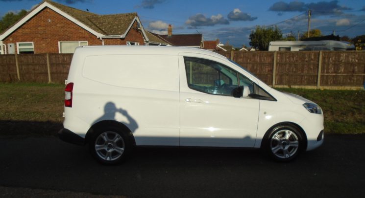 2022 22 Ford Transit Courier 1.5 TDCi Limited Panel Van 5dr Diesel Manual L1 Euro 6 (100 ps)
