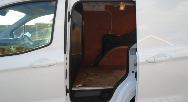 2022 22 Ford Transit Courier 1.5 TDCi Limited Panel Van 5dr Diesel Manual L1 Euro 6 (100 ps)