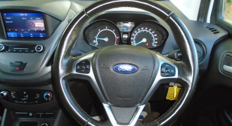 2022 22 Ford Transit Courier 1.5 TDCi Limited Panel Van 5dr Diesel Manual L1 Euro 6 (100 ps)
