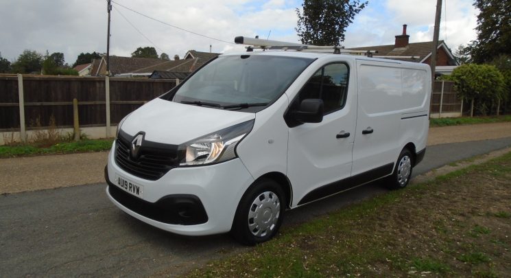 2019 19 Renault Trafic 1.6 dCi ENERGY 27 Business+ Panel Van 5dr Diesel Manual SWB Standard Roof Euro 6 (s/s) (125 ps)