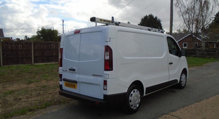 2019 19 Renault Trafic 1.6 dCi ENERGY 27 Business+ Panel Van 5dr Diesel Manual SWB Standard Roof Euro 6 (s/s) (125 ps)
